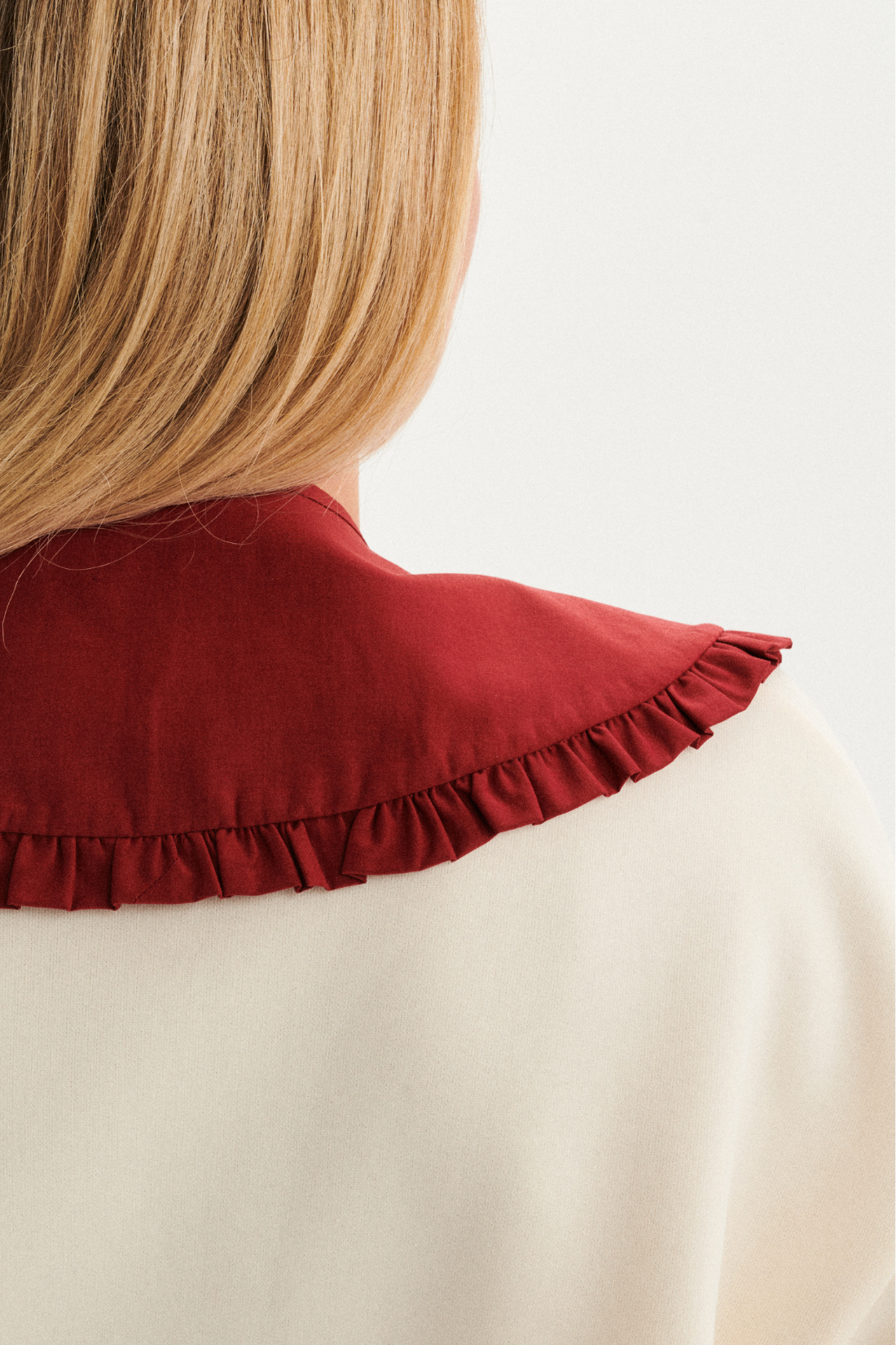 ECRU COLLETTO SWEATSHIRT