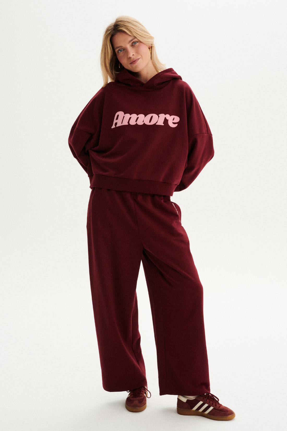AMORE BURGUNDY SWEATSHIRT