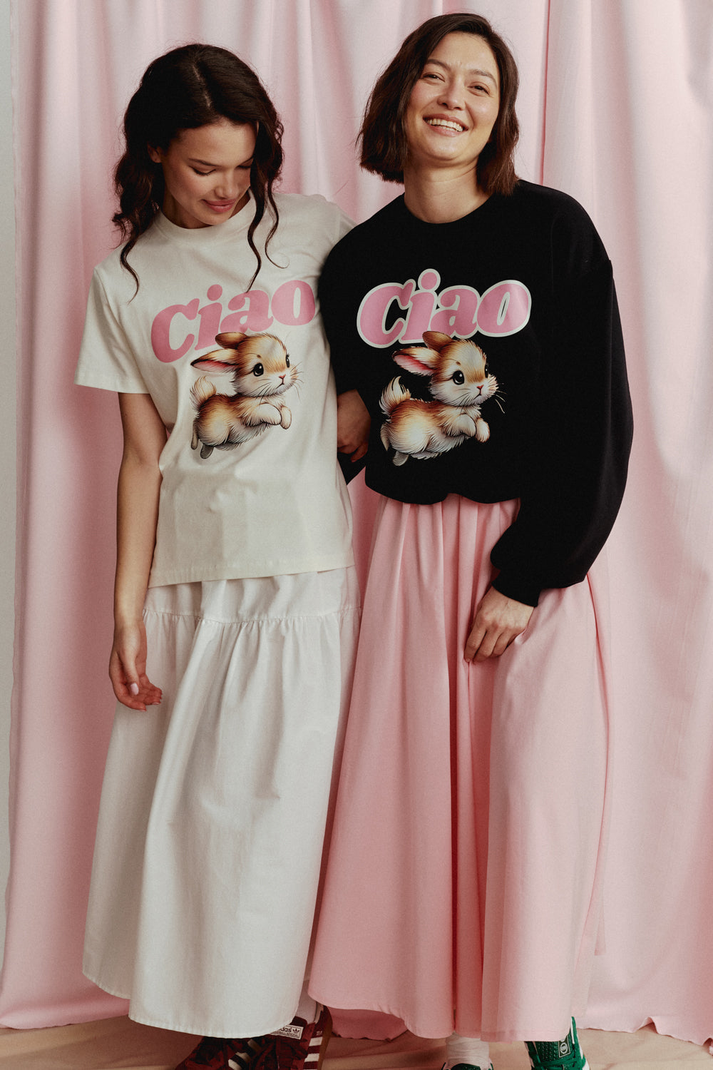 BUNNY BLACK SWEATSHIRT