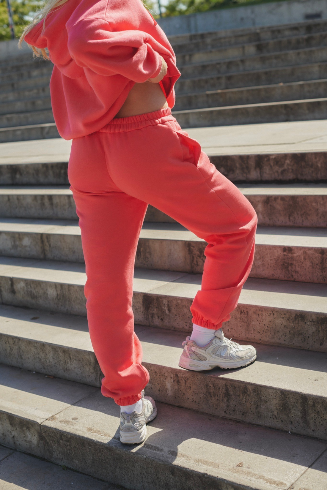 AMORE RED SWEATPANTS