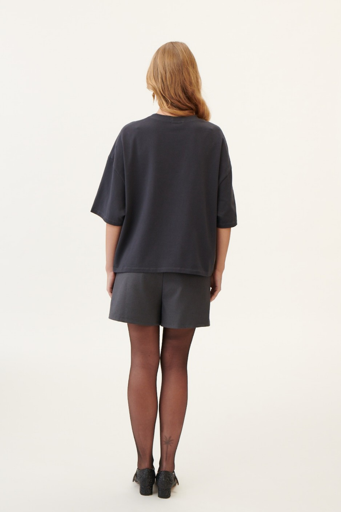 T-SHIRT BOXY BAD ROMANCE SZARY