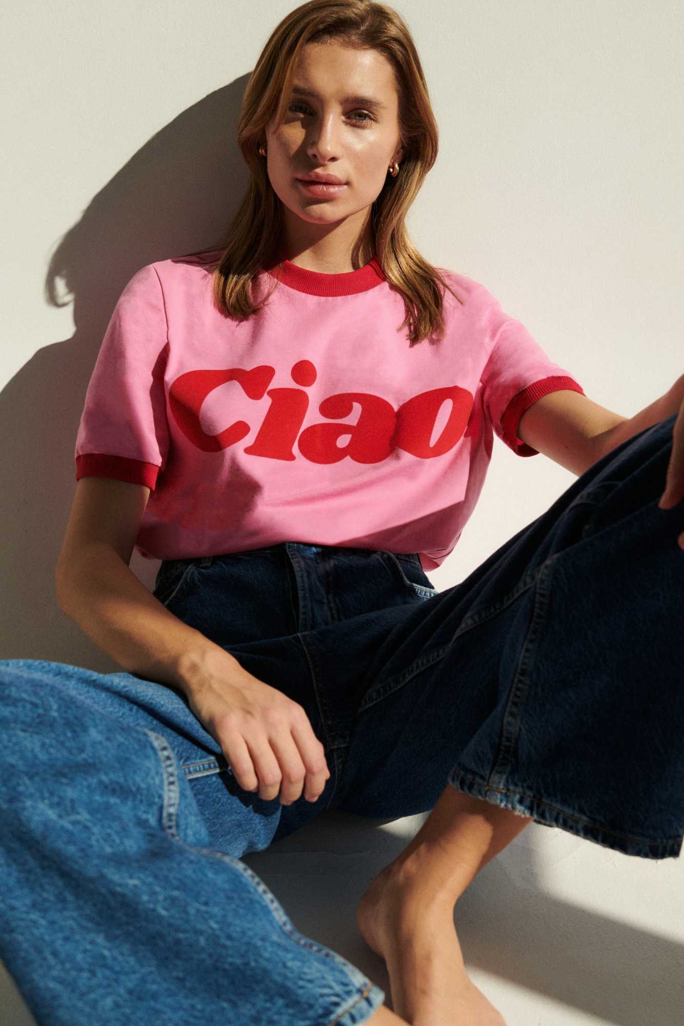 CIAO SUNDAY T SHIRT She Is Sunday EN