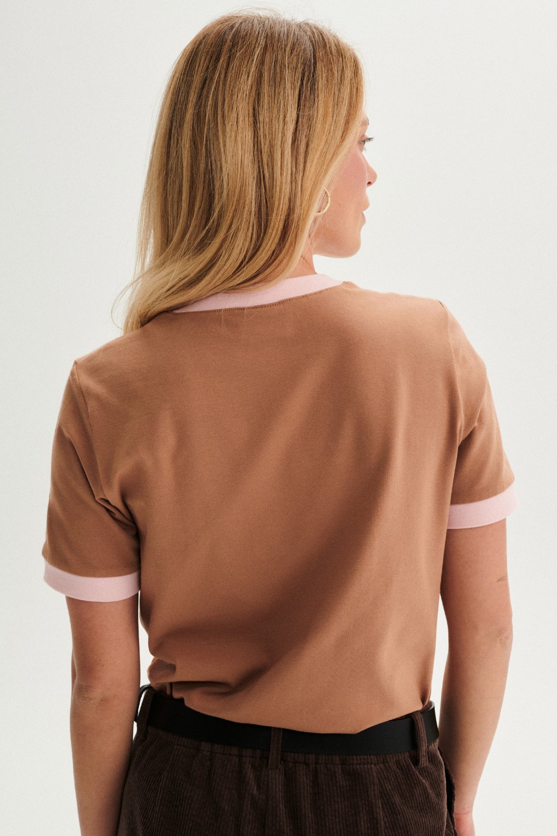 SISTER AMORE BEIGE T-SHIRT