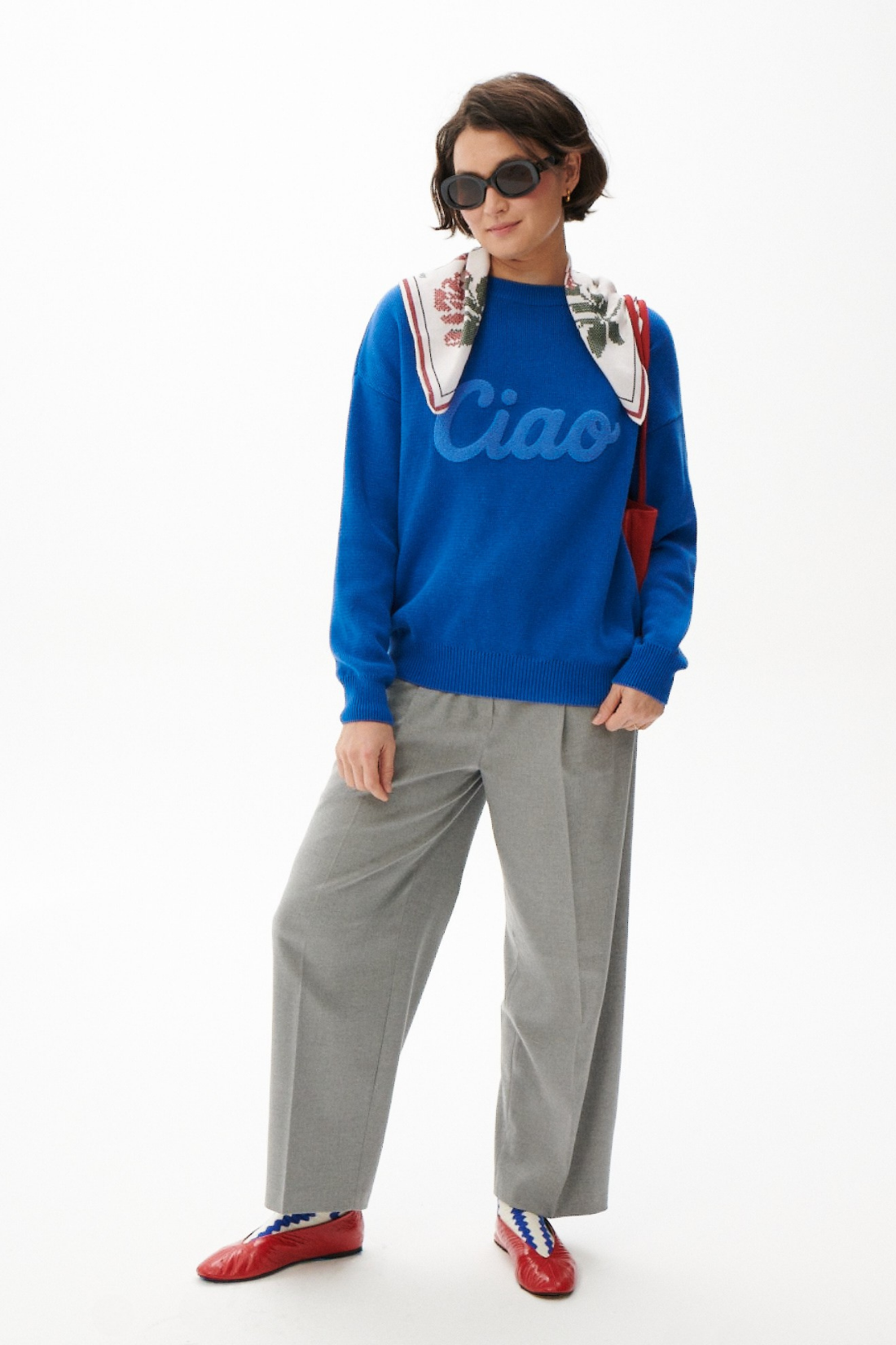 SWETER SADIE KOBALTOWY Z BAWEŁNY ORGANICZNEJ