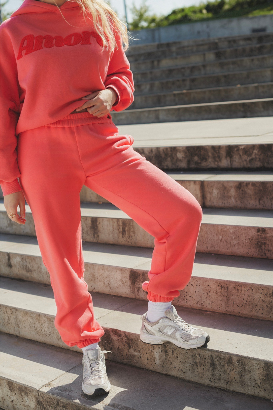 AMORE RED SWEATPANTS