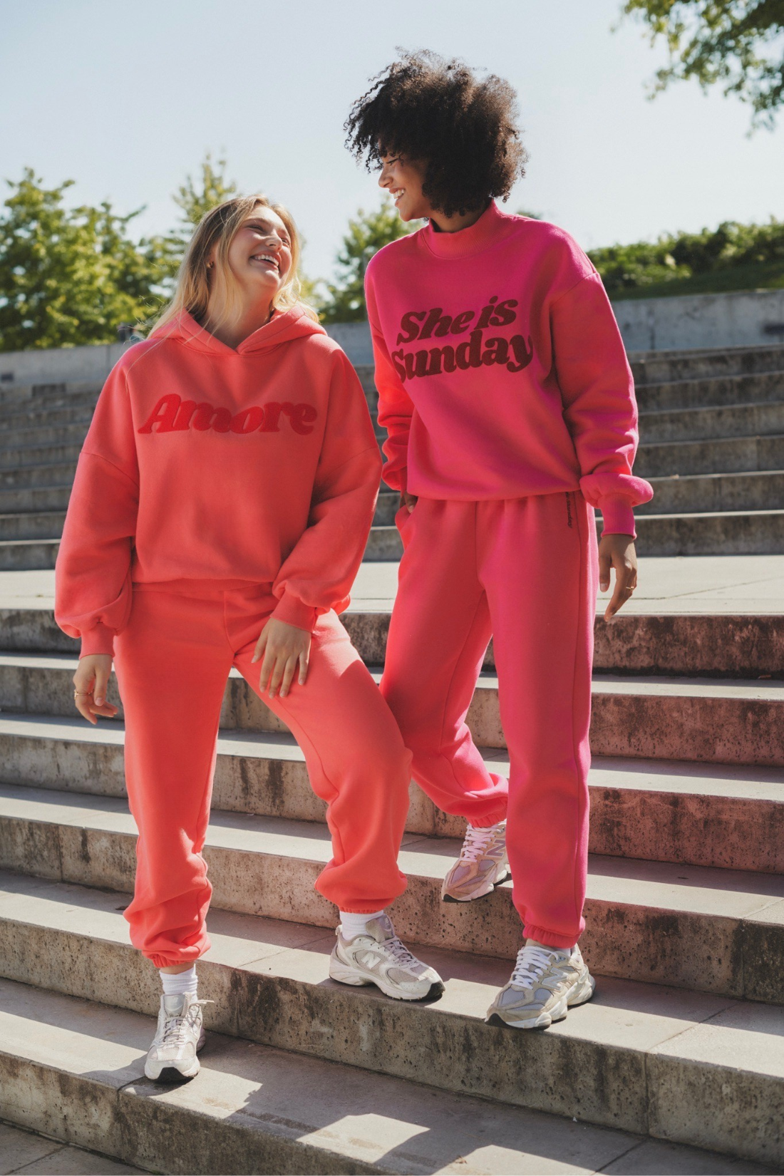 AMORE RED SWEATPANTS