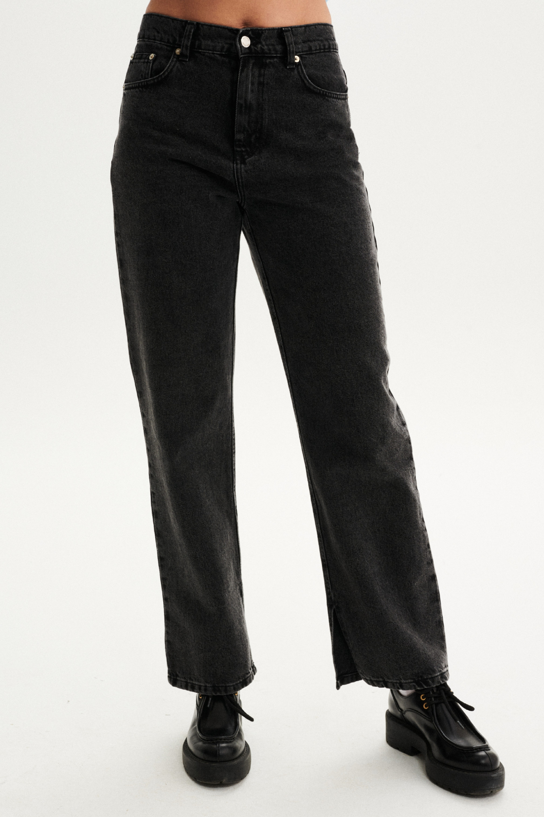 ICONIC JEANS
