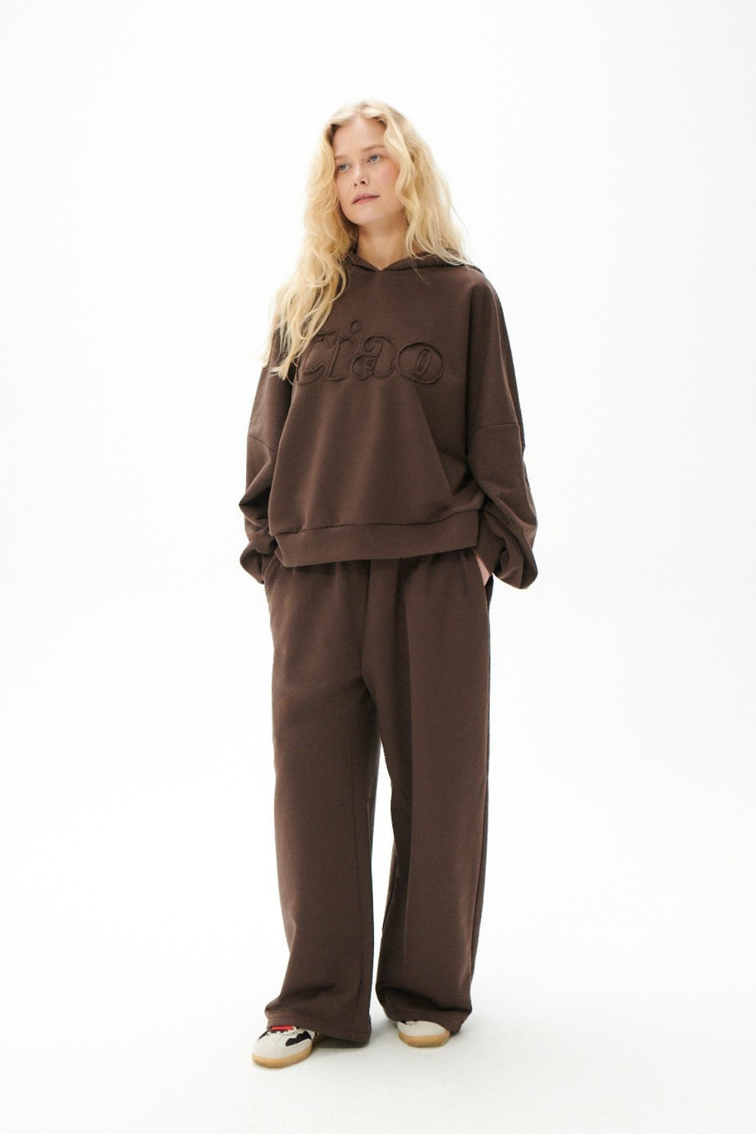 BRONCO CHOCOLATE SWEATSHIRT