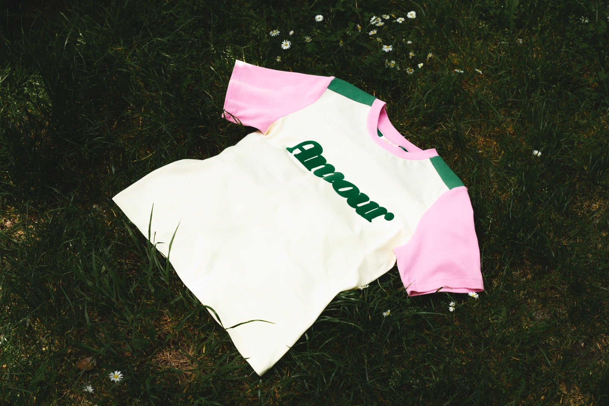 AMOUR STRAWBERRY CREAMY T-SHIRT