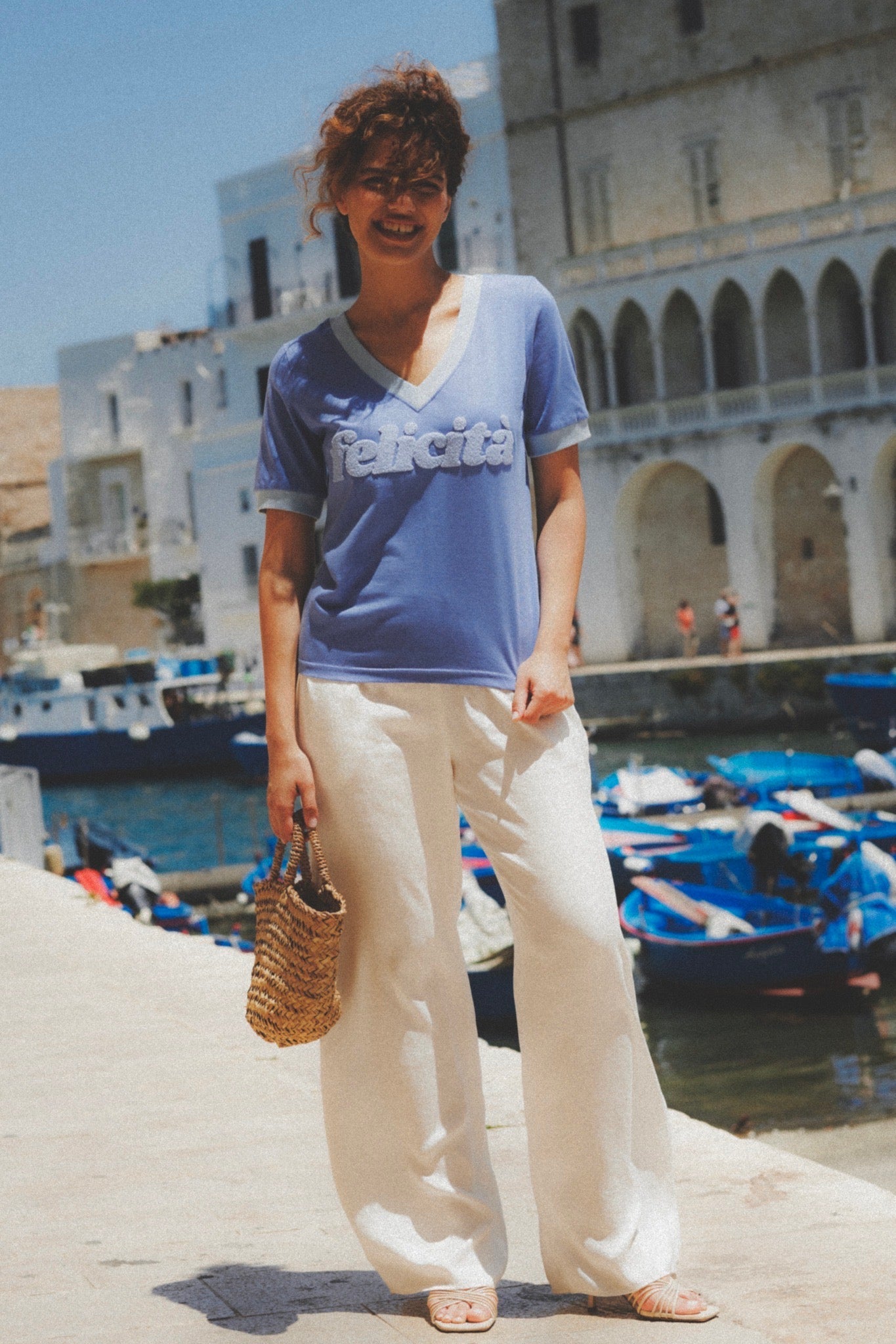 V-NECK FELICITA BLUE T-SHIRT