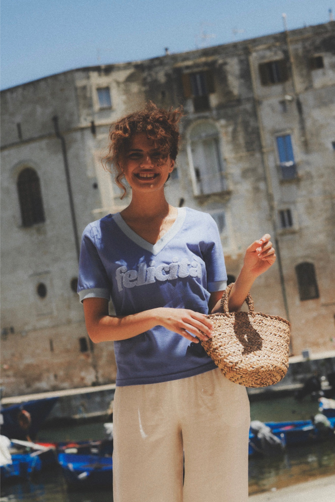 V-NECK FELICITA BLUE T-SHIRT