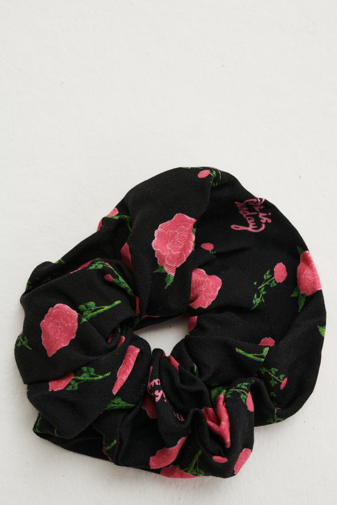 BLACK ROSE TOWEL