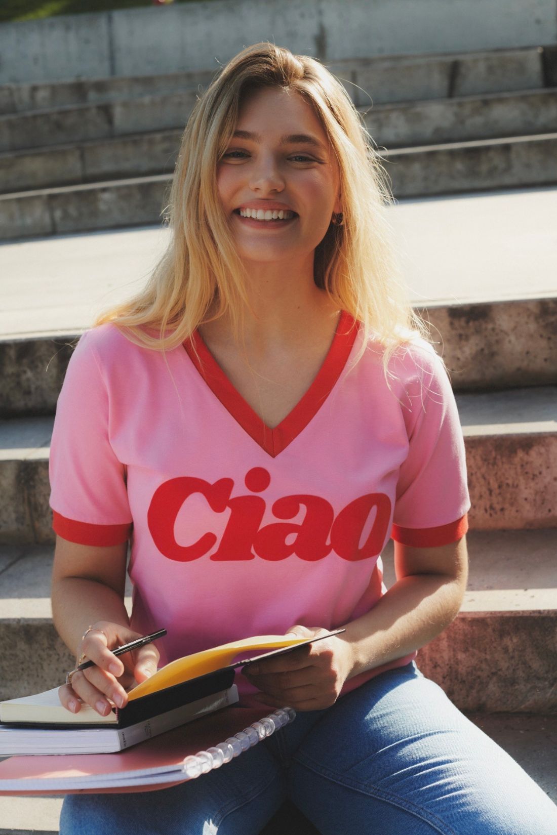 CIAO SUNDAY V-NECK T-SHIRT