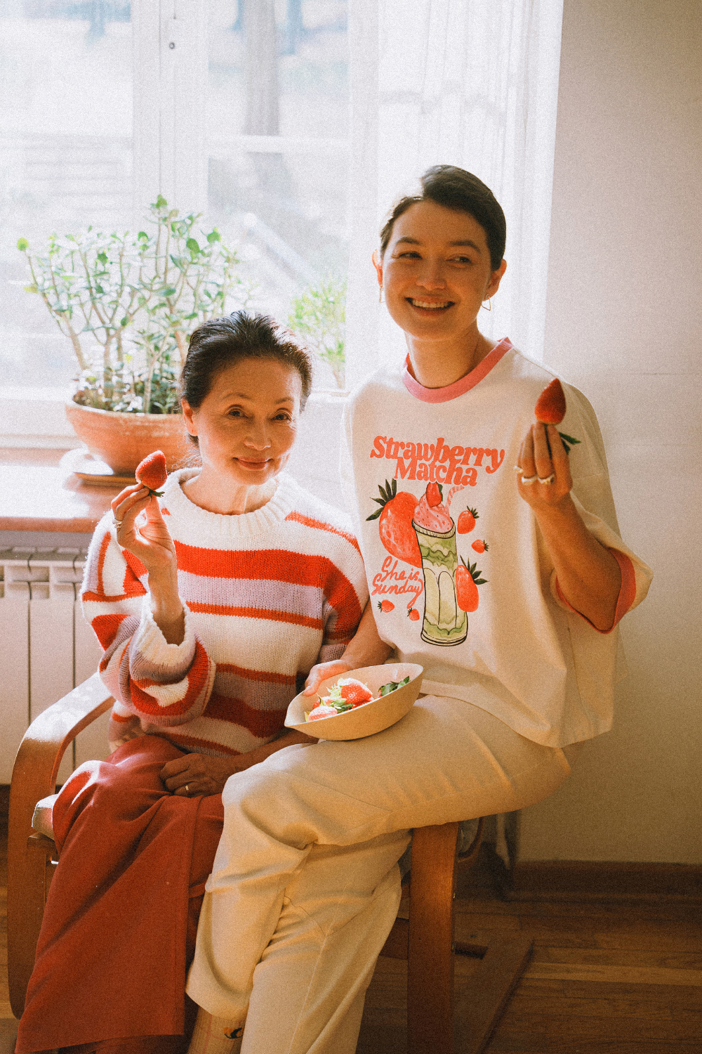 STRAWBERRY MATCHA BOXY T-SHIRT