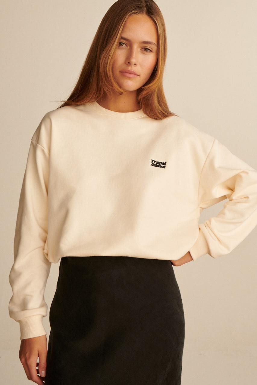 TRAVEL ADDICT SWEATSHIRT