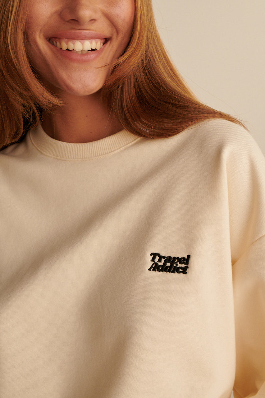 TRAVEL ADDICT SWEATSHIRT