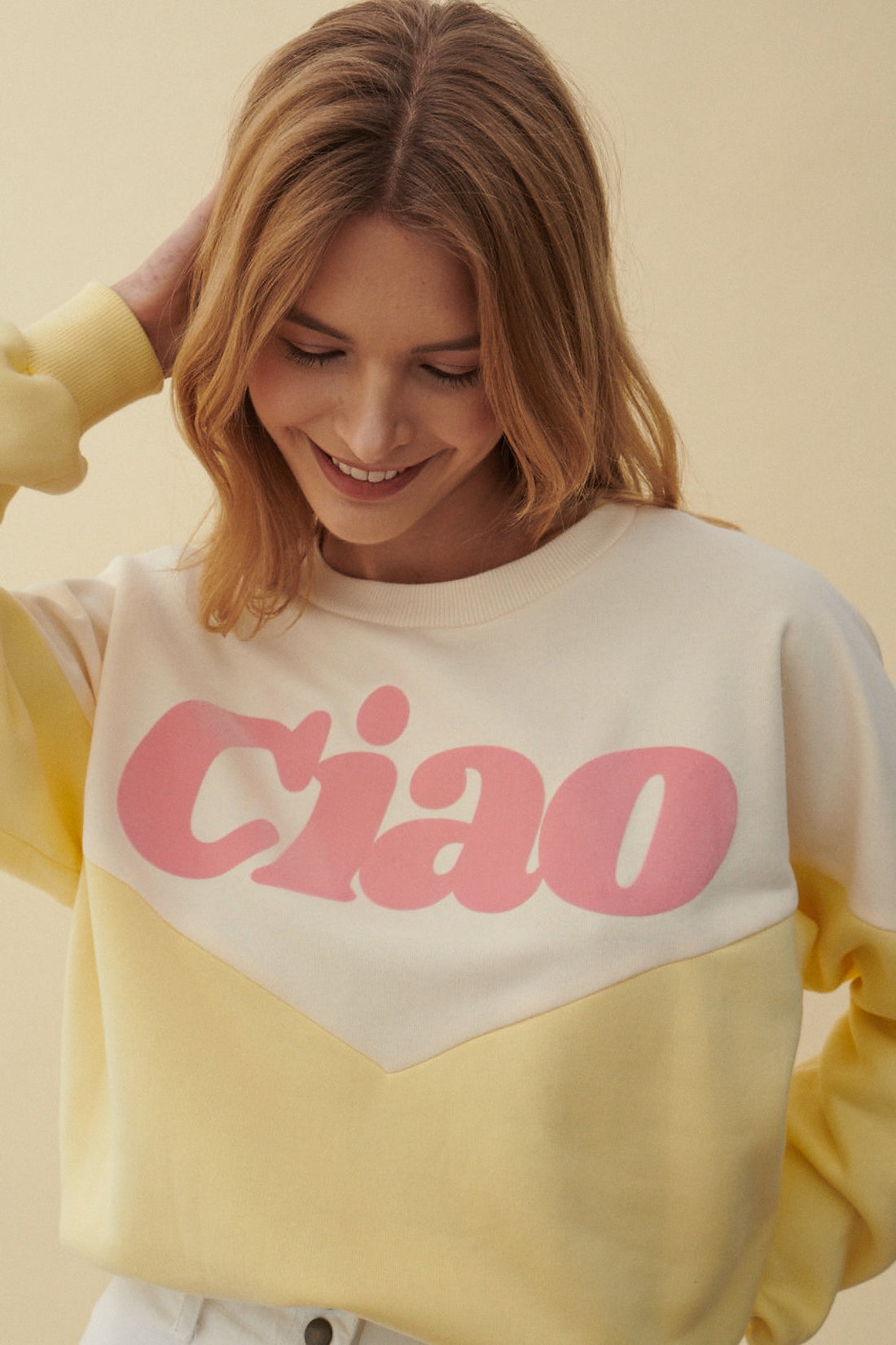 CIAO YELLOW SWEATSHIRT