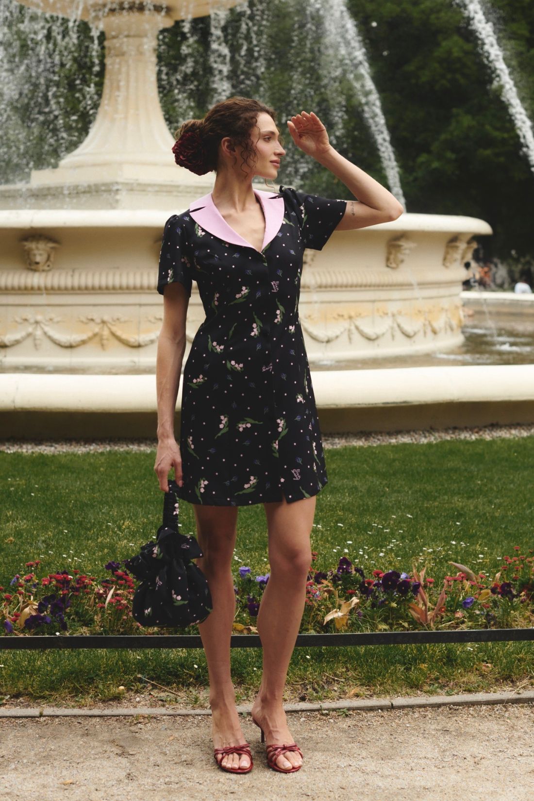 PROVANCE BLACK PRINT DRAWSTRING BAG