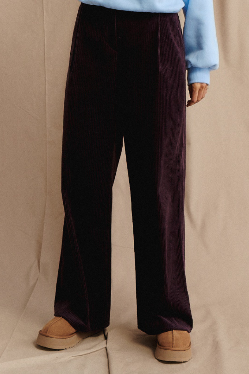 CORD AUBERGINE PANTS