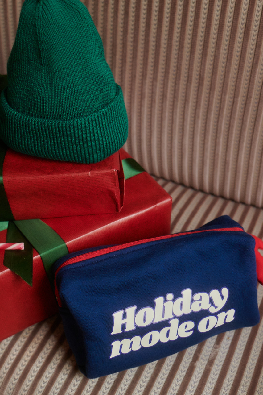 HOLIDAY NAVY COSMETIC BAG