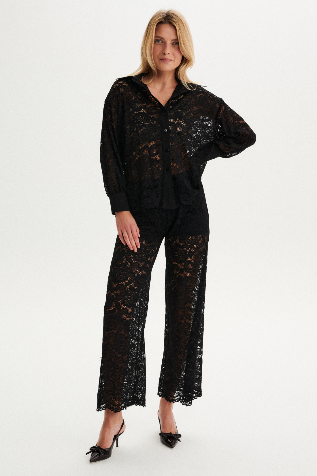 LACE CARRIE TROUSERS