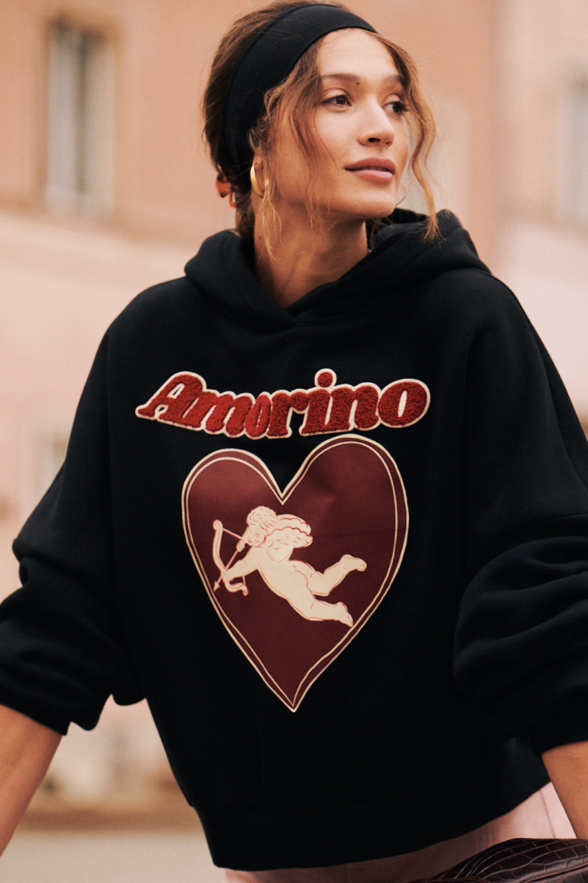 AMORINO BLACK HOODIE