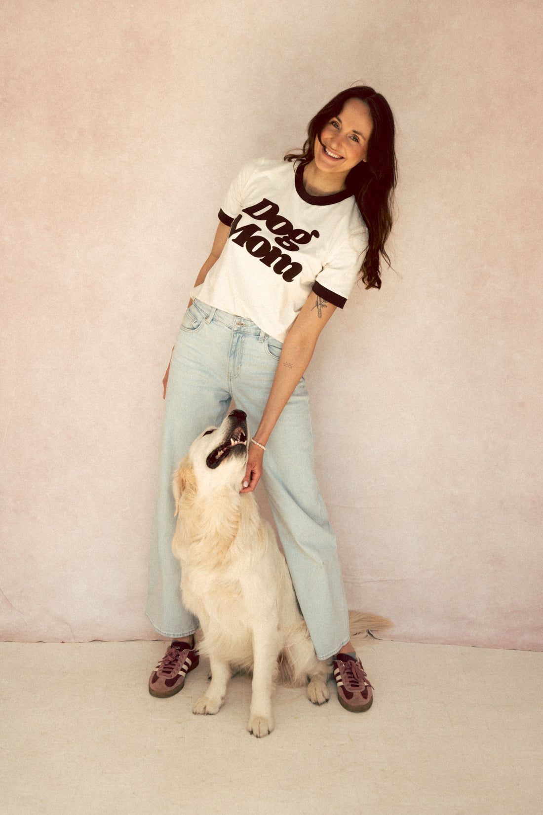 DOG MOM T-SHIRT