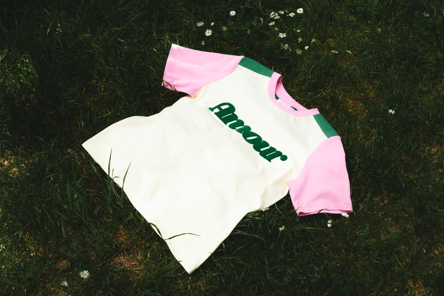AMOUR STRAWBERRY CREAMY T-SHIRT
