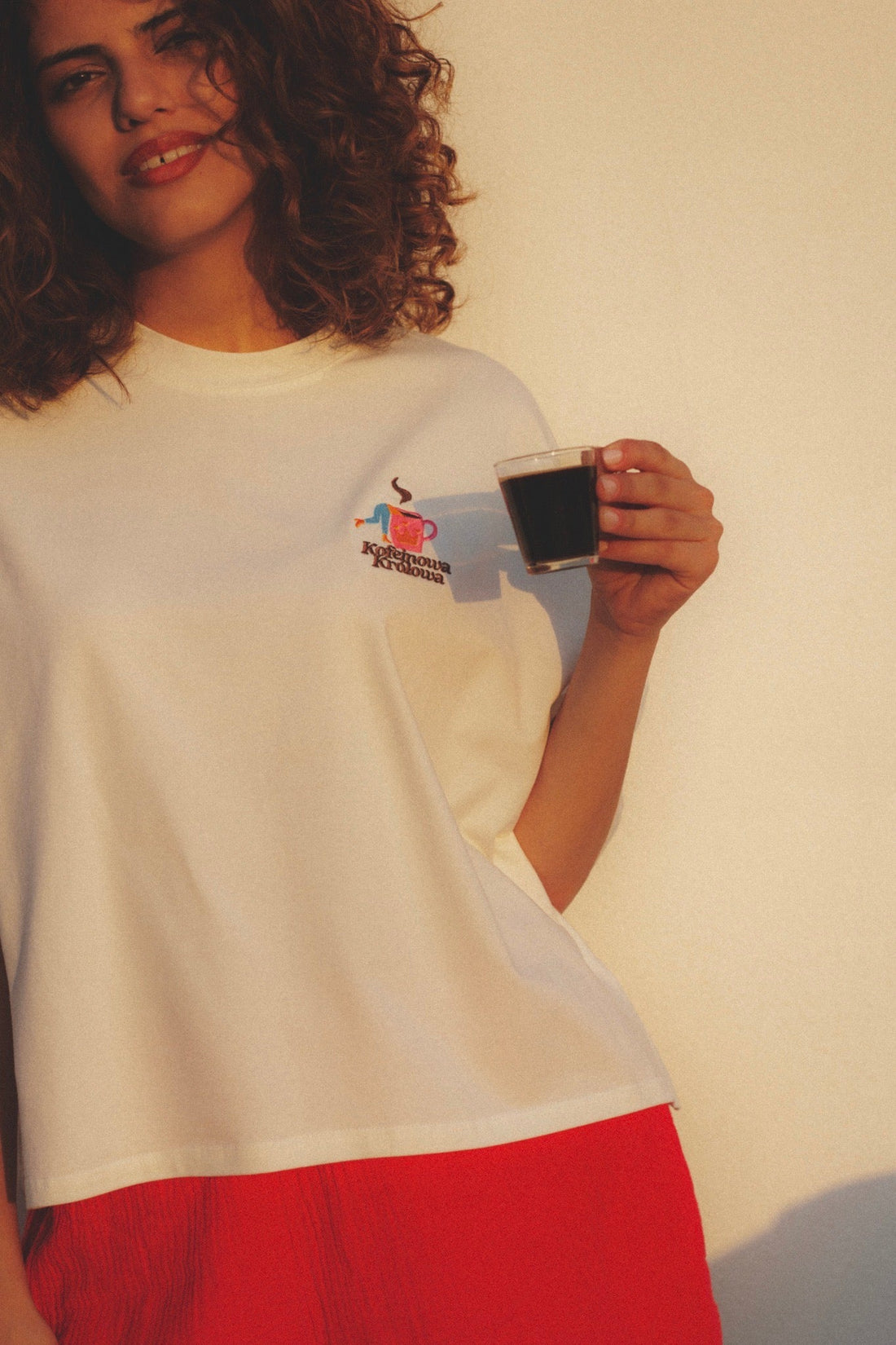 COFFEE QUEEN CREAM T-SHIRT