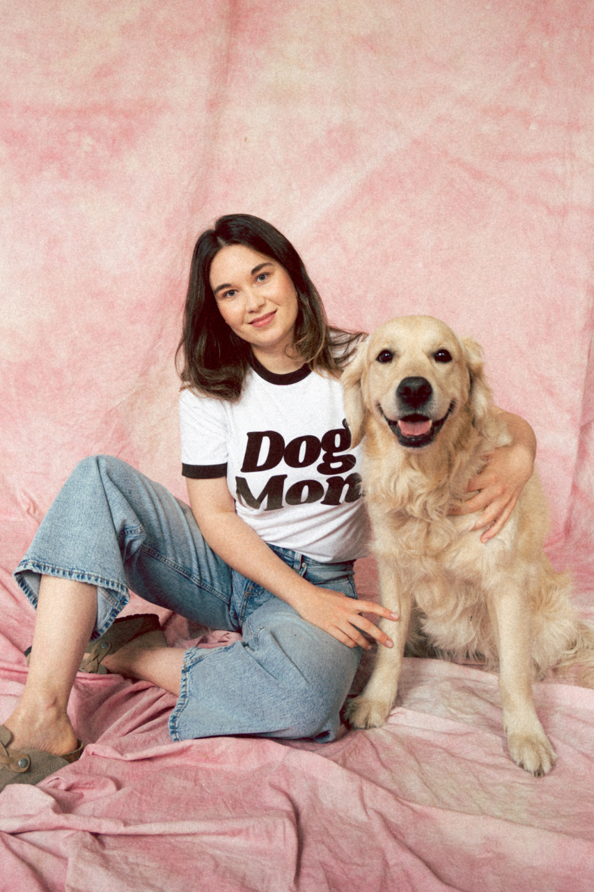 DOG MOM T-SHIRT