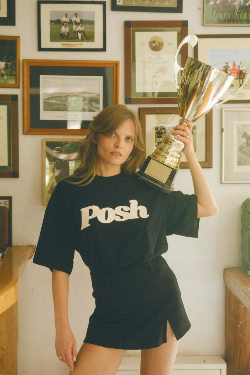 POSH BLACK T-SHIRT