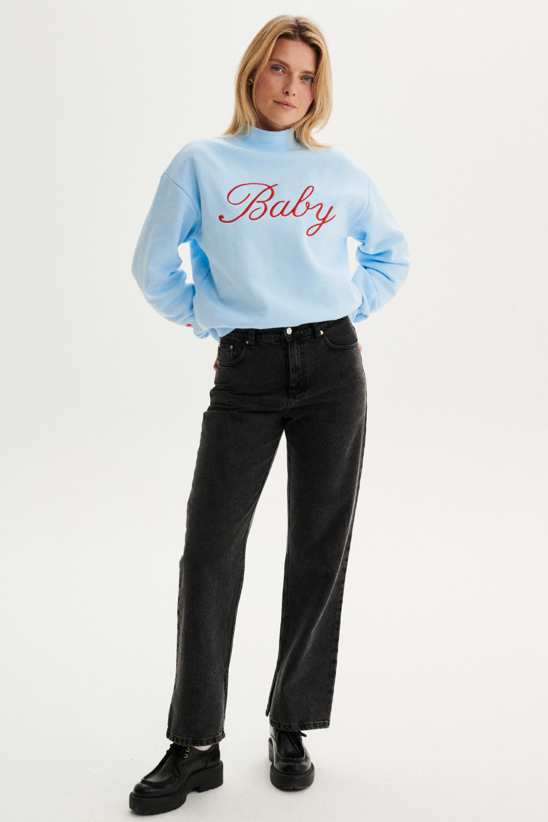 ICONIC JEANS
