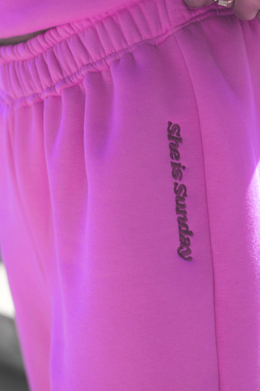 SIS VIOLET SWEATPANTS