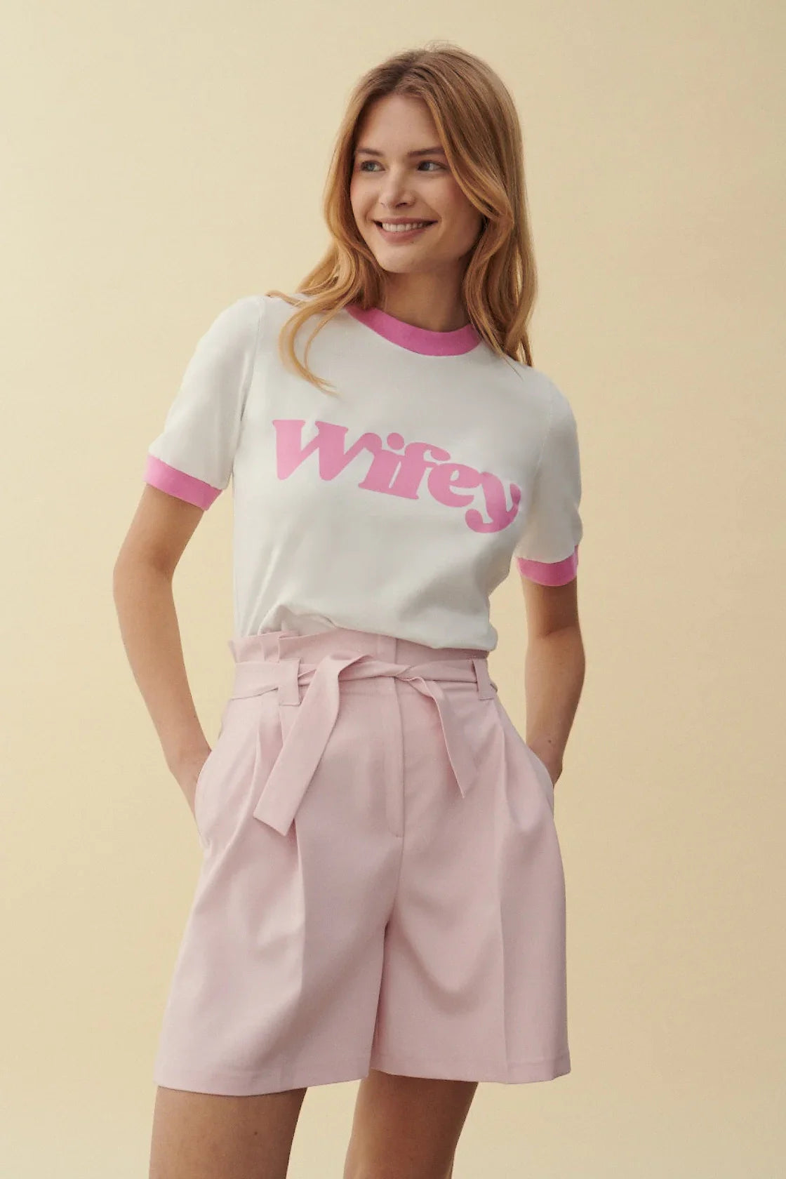 WIFEY PINK T-SHIRT